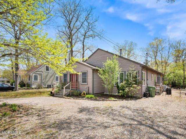 House for sale in Pine Beach, New Jersey