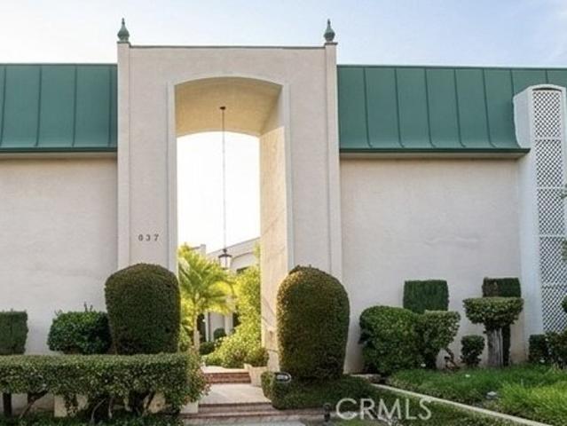 Condo for sale in Pasadena, California