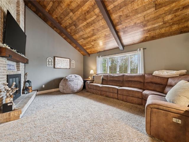 House for sale in Hunker, Pennsylvania