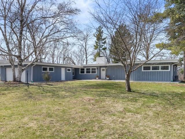 House for sale in Genoa City, Wisconsin