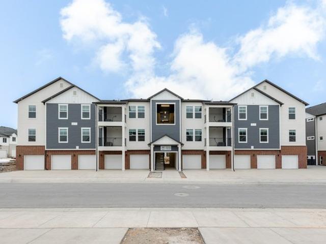 Condo for sale in Saratoga Springs, Utah