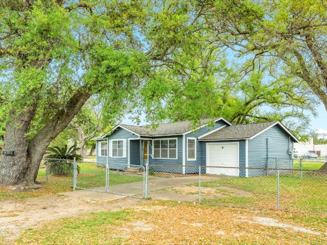 House for sale in Clute, Texas