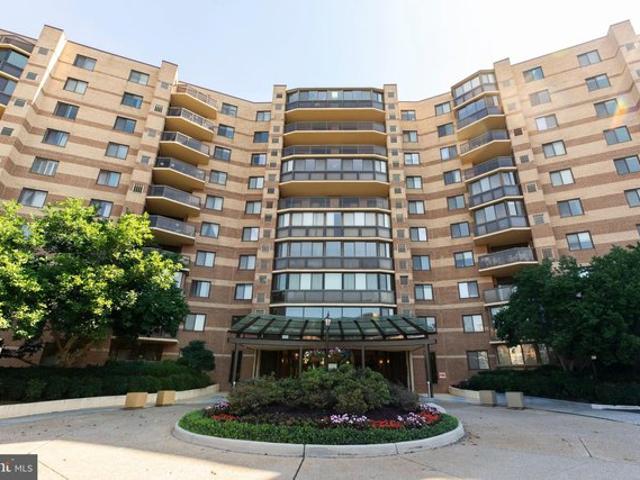 Condo for sale in Virginia