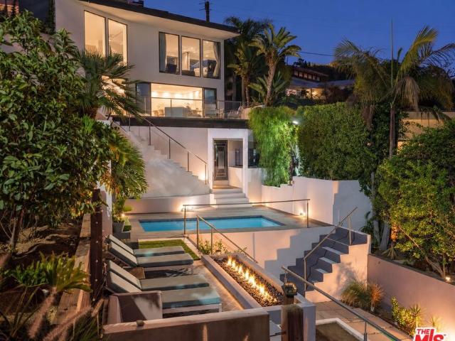 House for sale in Canoga Park, California