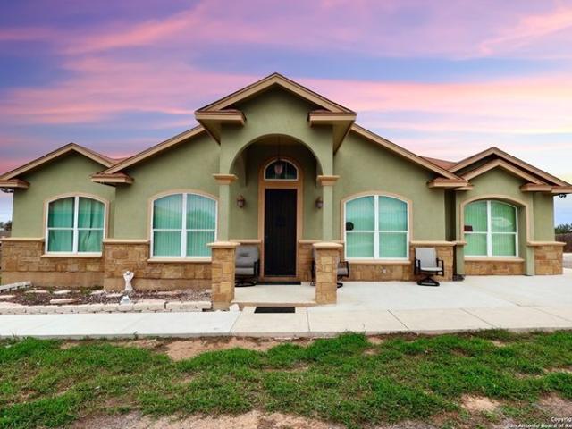 House for sale in Poteet, Texas