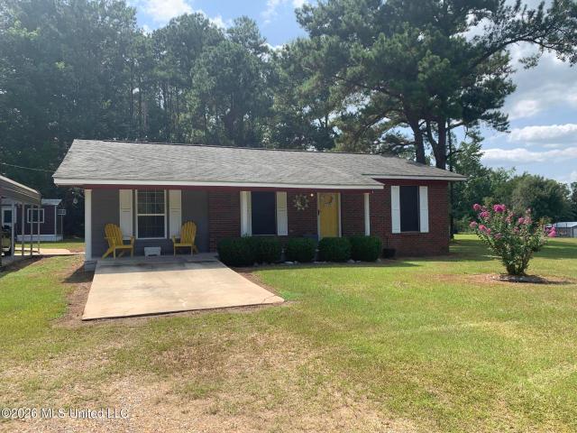 House for sale in Bassfield, Jefferson Davis County