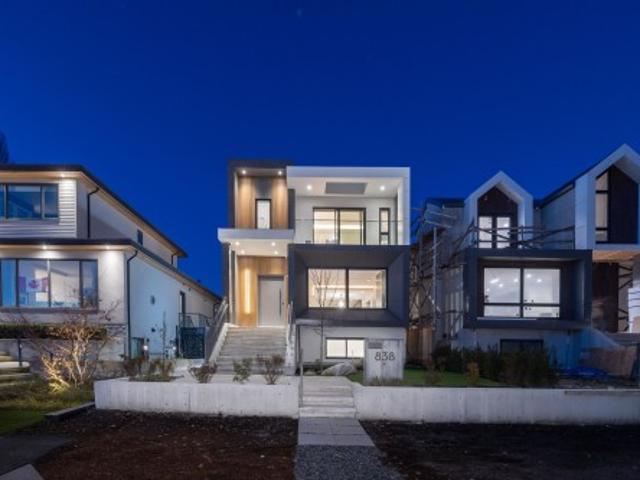 House for sale in Lower Lynn, North Vancouver