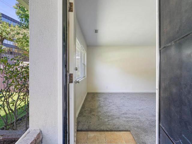 House for sale in Los Angeles, Los Angeles County