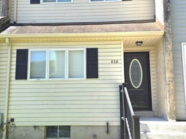 Townhouse for sale in Delaware
