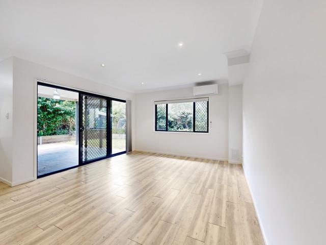Apartment for rent in Everton Hills, Greater Brisbane