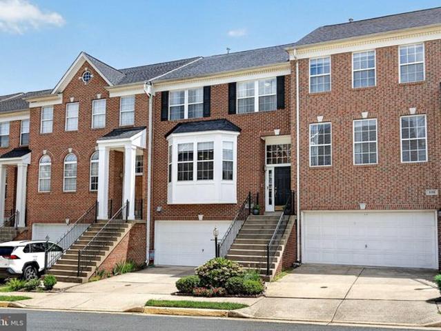 Townhouse for sale in Virginia
