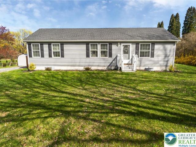 House for sale in Danielsville, Pennsylvania