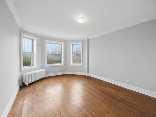Condo for sale in Oak Park, Illinois