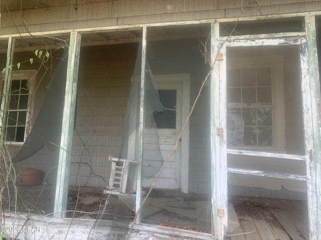 House for sale in Sneads, Florida