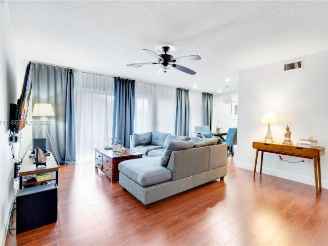 Condo for sale in Miramar, Florida