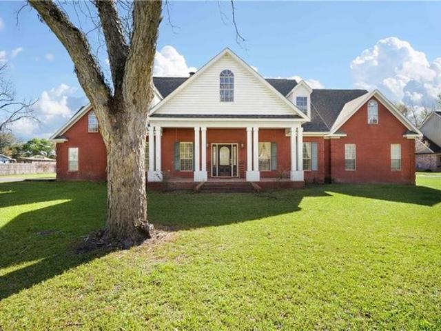 House for sale in Grand Bay, Alabama