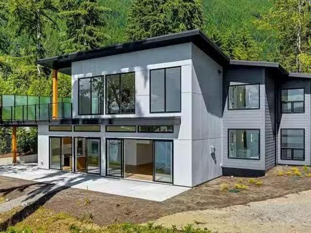 House for sale in Youbou