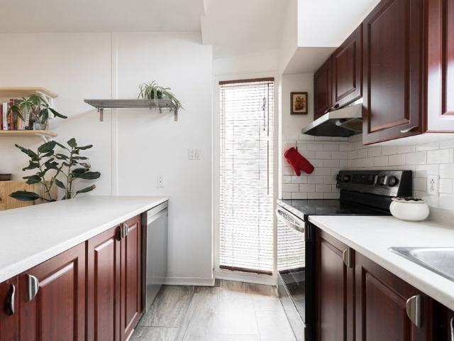 Apartment for rent in Dorval, Quebec