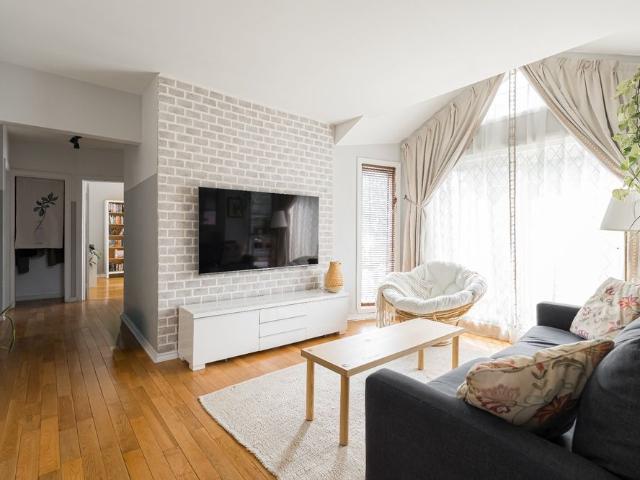 Apartment for rent in Dorval, Quebec