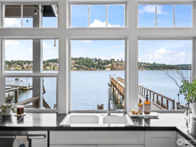 House for sale in Fox Island, Washington