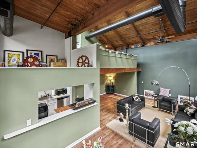 Townhouse for sale in Torrington, Connecticut