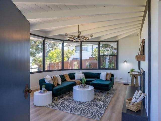 House for sale in New Monterey, Monterey