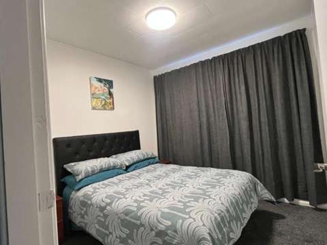 Property for rent in Chaslands, Canterbury