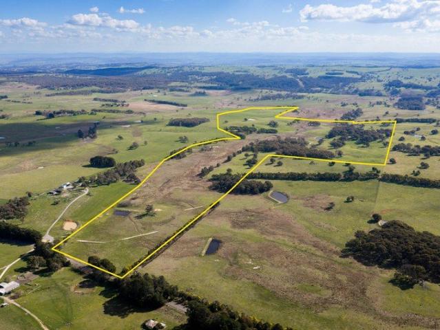 Cottage for sale in Parkesbourne, New South Wales