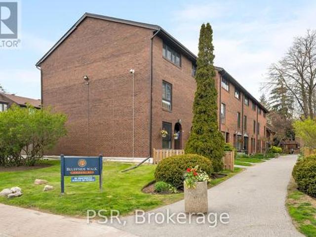 Townhouse for sale in Woburn, Ontario