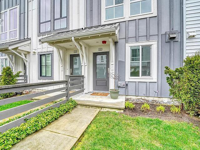 Condo for sale in Delta