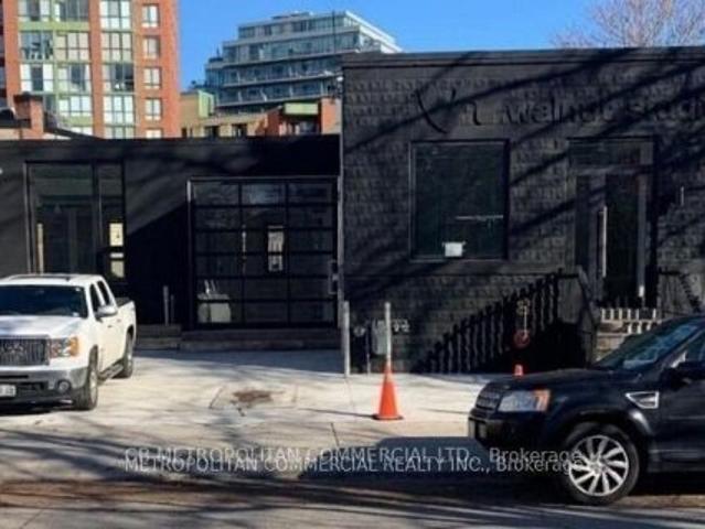 Office for sale in Woburn, Ontario