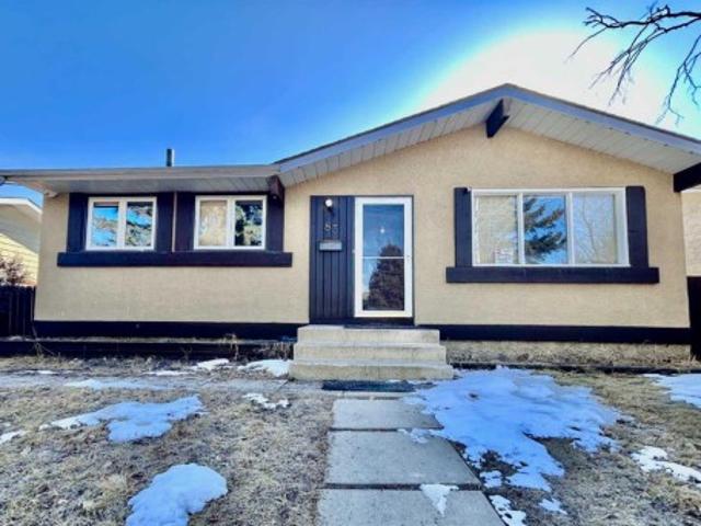 House for sale in Alberta