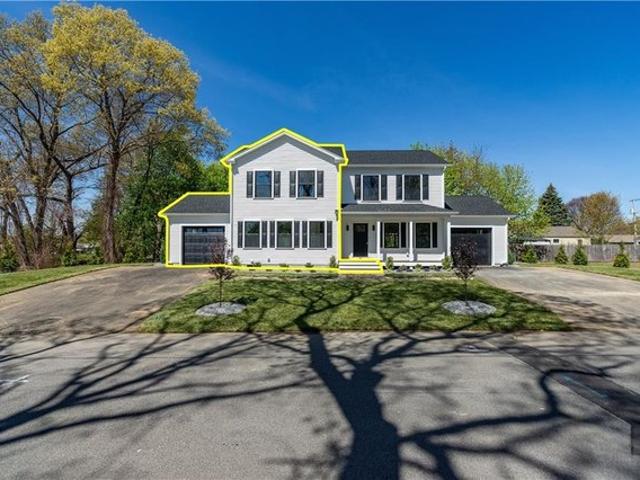Townhouse for sale in Warwick, Rhode Island