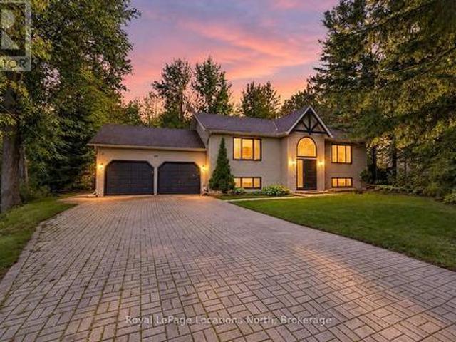 House for sale in Wasaga Beach, Central Ontario