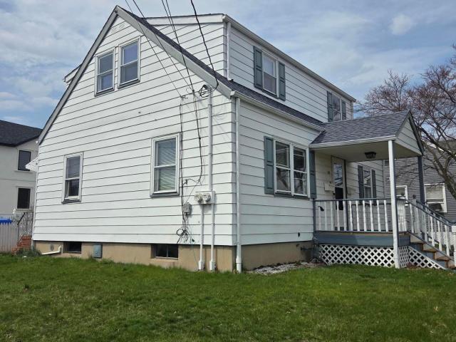 House for sale in Avenel, New Jersey