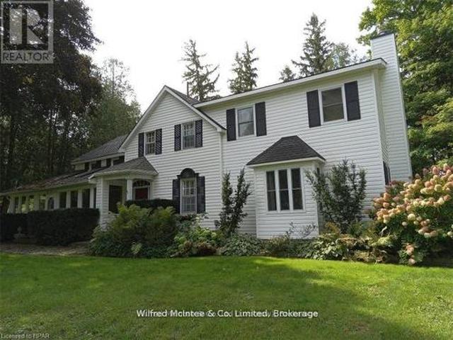 House for sale in Morris-turnberry, Ontario