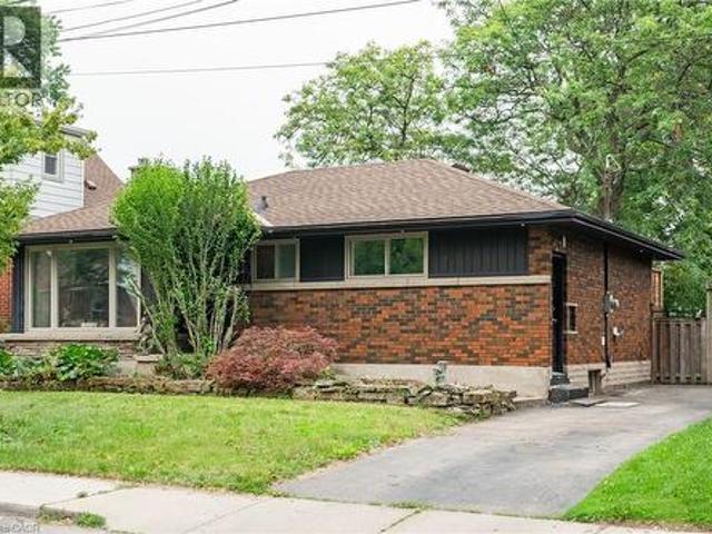House for sale in Ancaster, Ontario