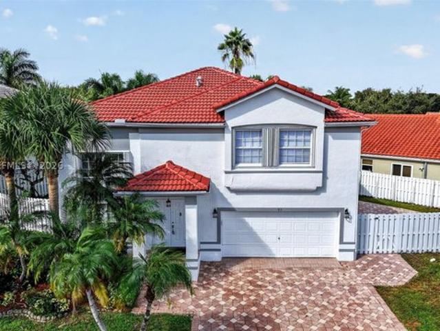 House for sale in The Gables at Weston, Weston