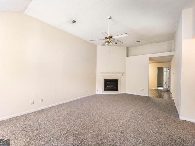 Townhouse for sale in Warner Robins