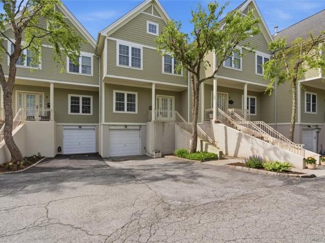 Condo for sale in New Rochelle, New York