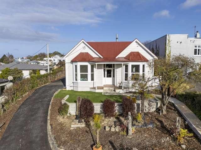 House for sale in Otakou