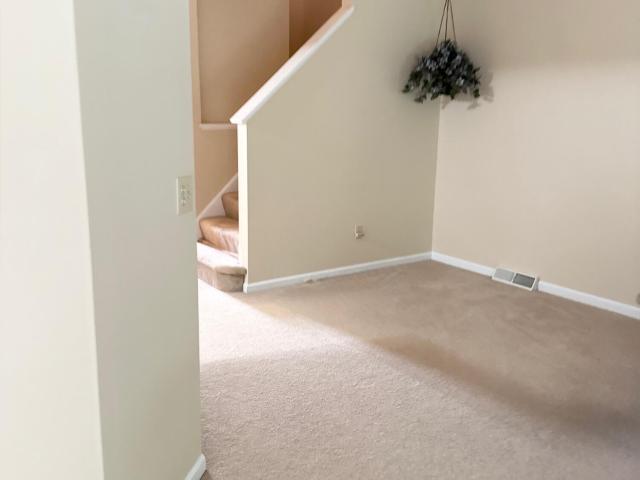 Townhouse for sale in Queensbury