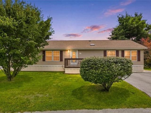 House for sale in Bloomingburg, New York