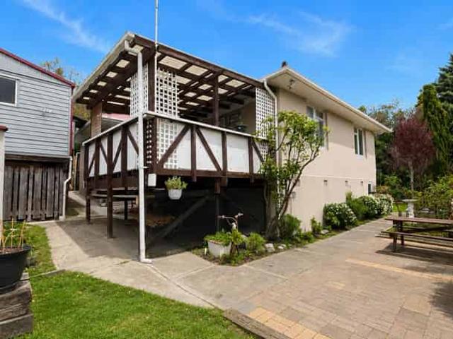 House for rent in Chaslands, Canterbury
