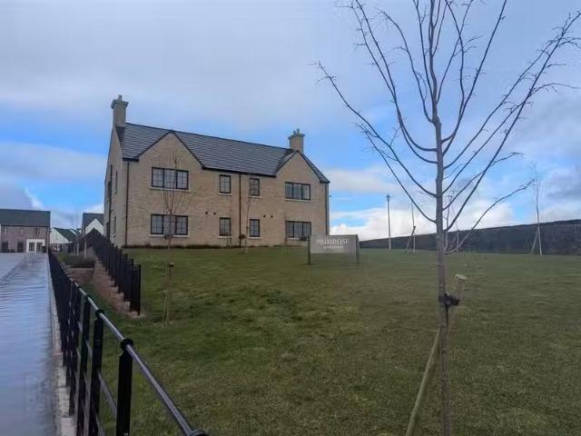 Apartment to rent in Gorteeny, Connacht
