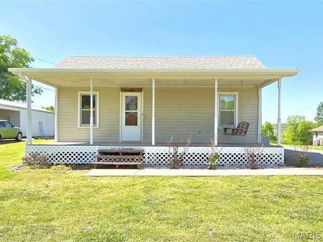 House for sale in Bloomsdale, Missouri