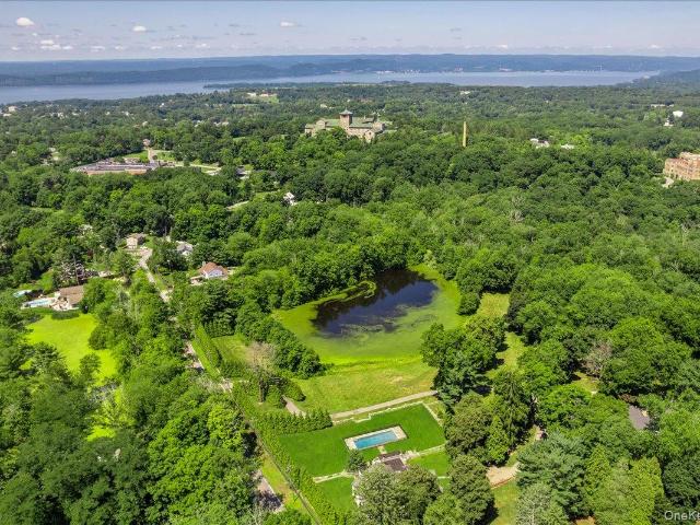 House for sale in Millwood, New York