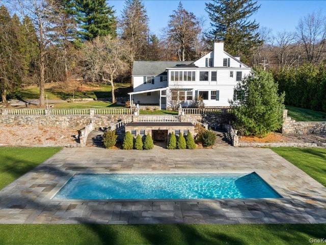 House for sale in Millwood, New York