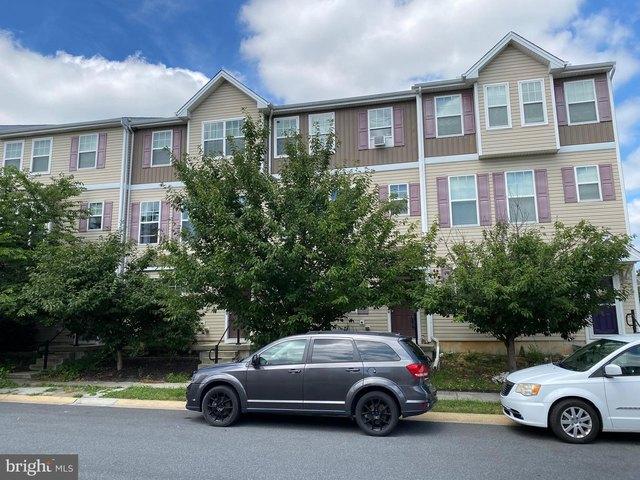 Townhouse for sale in Delaware