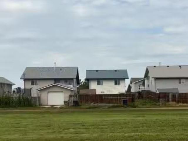 House for sale in Brooks, Alberta